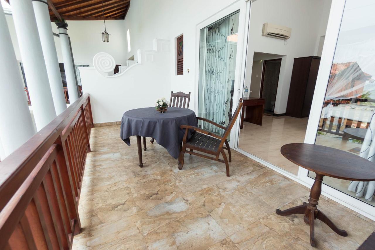 Hotel Neptune Bay Unawatuna Beach Exterior foto