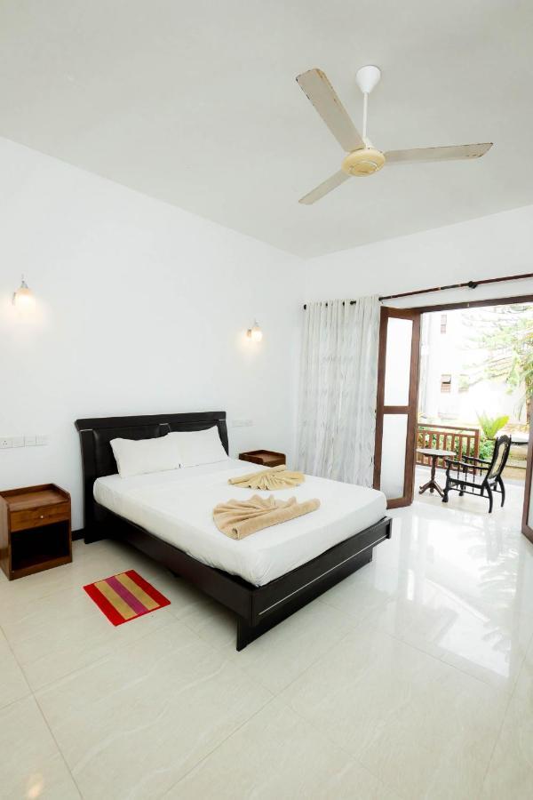 Hotel Neptune Bay Unawatuna Beach Exterior foto