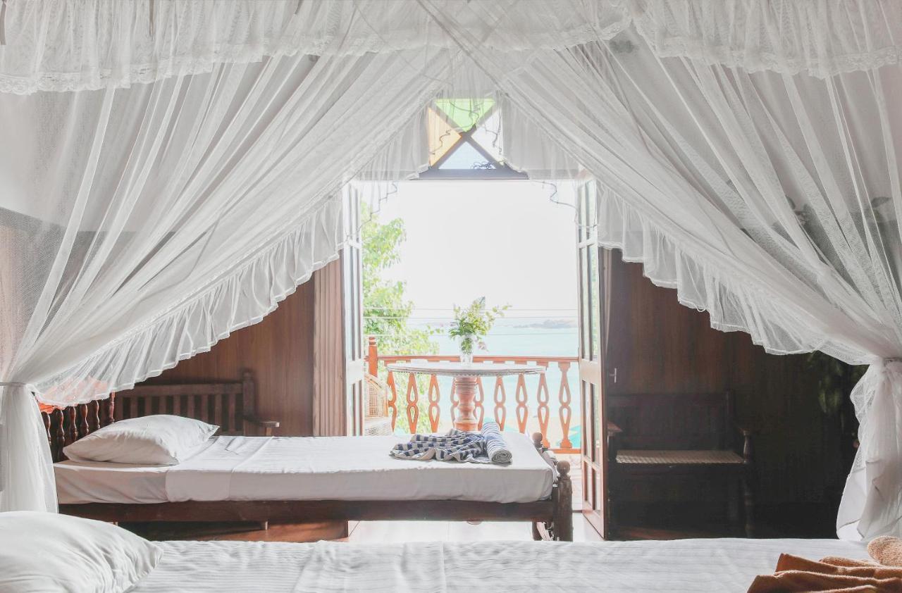 Hotel Neptune Bay Unawatuna Beach Exterior foto